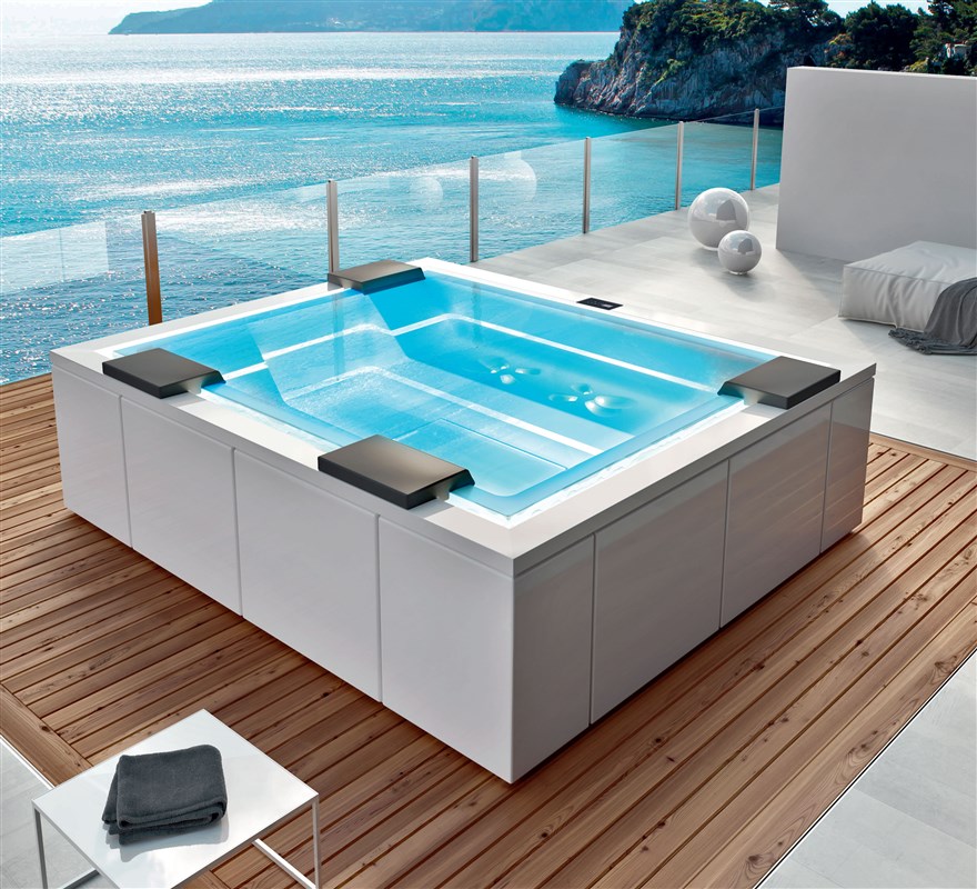 Whirlpool/Jacuzzi Tub
