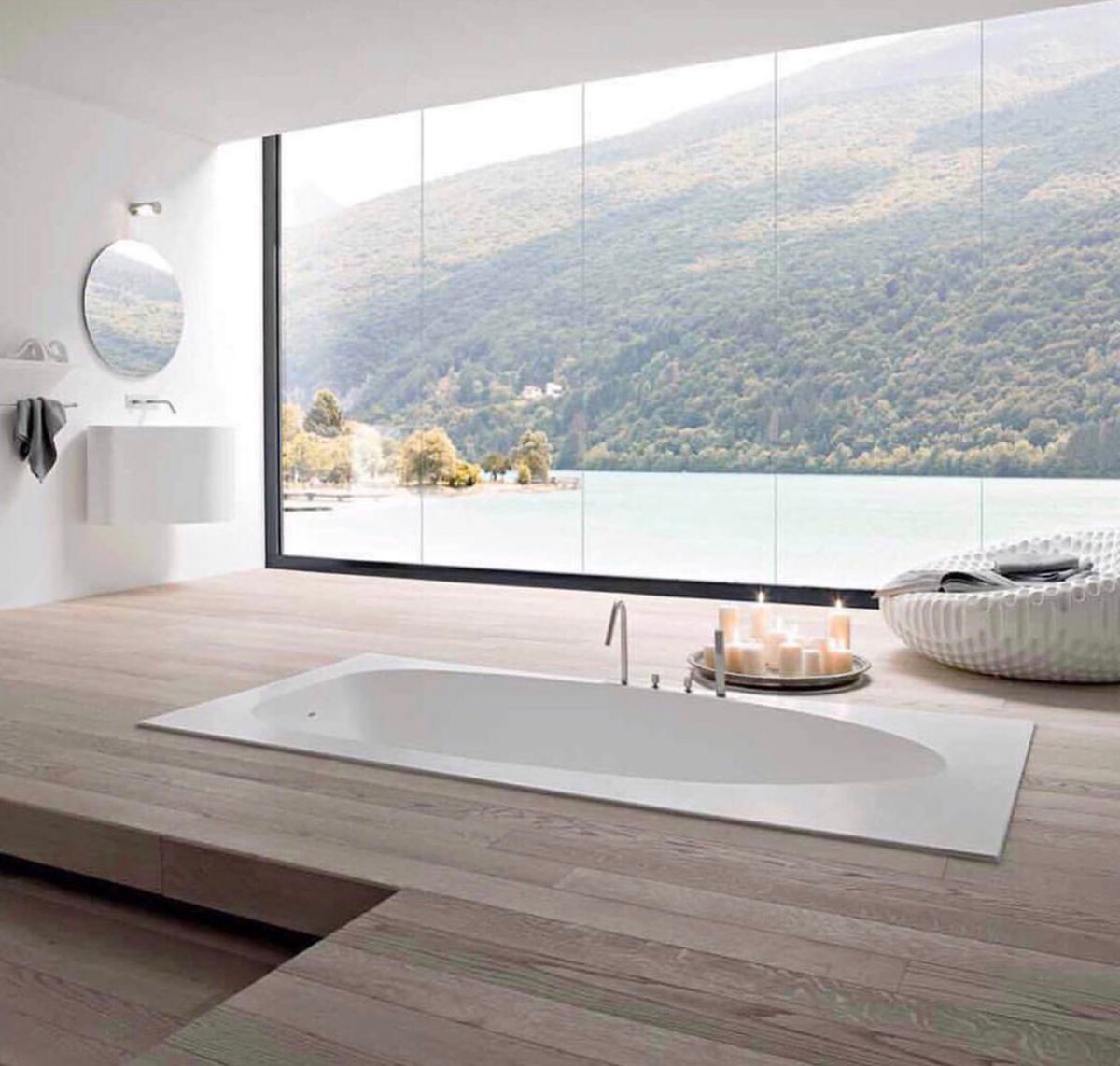 Seamless Serenity: The Elegance and Versatility of Inset & Deck-Mounted Bathtubs