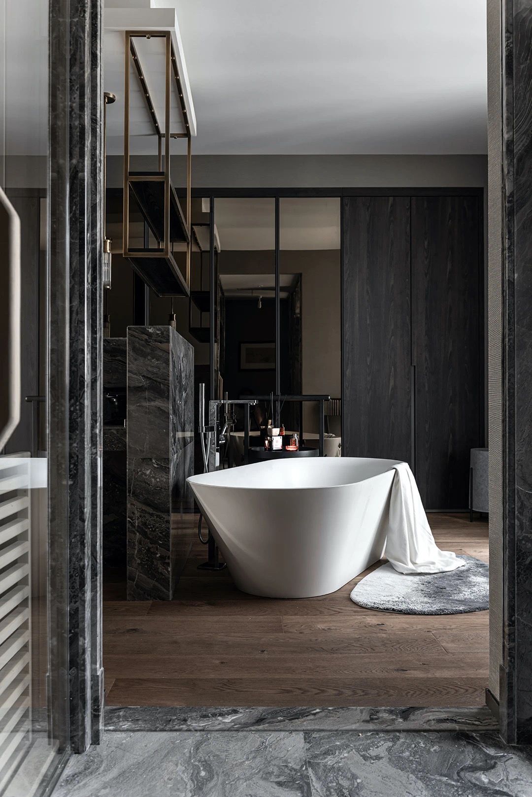 The Ultimate Luxury: Indulge in Sculptural Elegance with a Corian® Bathtub