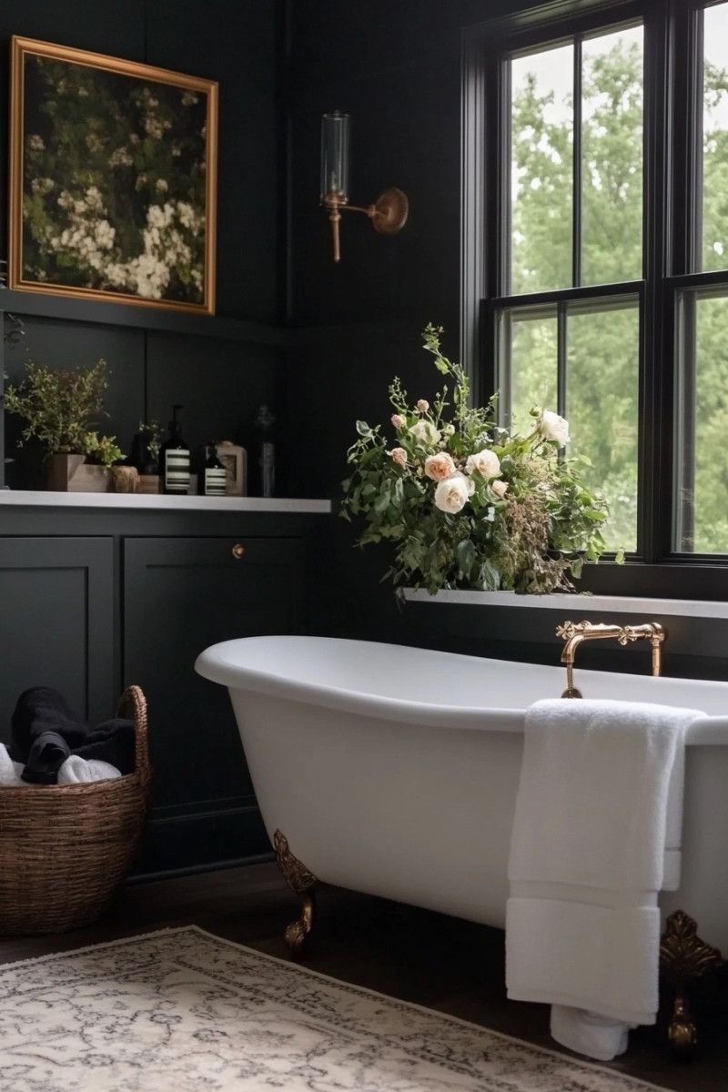 Create your ideal private retreat with this vintage clawfoot bathtub, featuring elegant gold feet and a streamlined design. Paired with deep green walls and metallic accents, it’s the perfect choice for luxury homes and villas in the U.S. and Europe.

