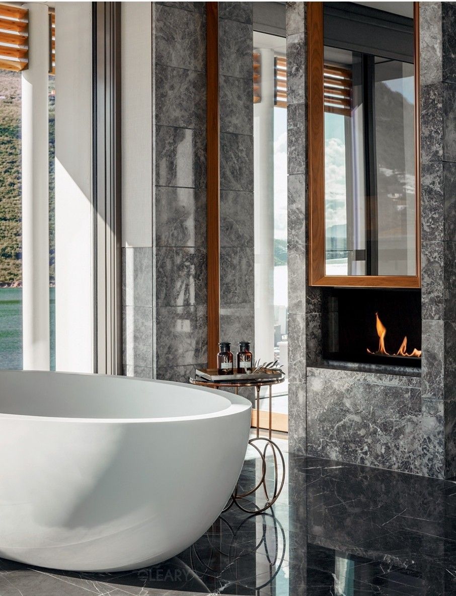 Seamless Serenity: Designing Luxury Bathrooms with Freestanding Tubs, Marble & Integrated Fireplaces